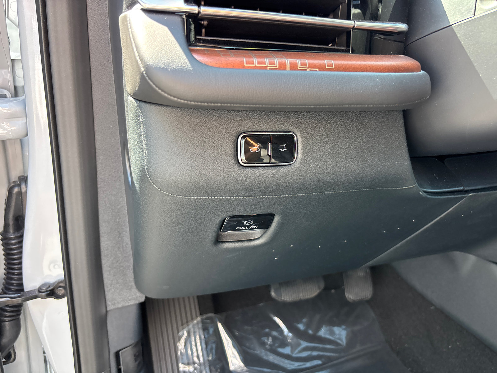 New 2026 Lincoln Navigator Black Label AWD/4WD image 13