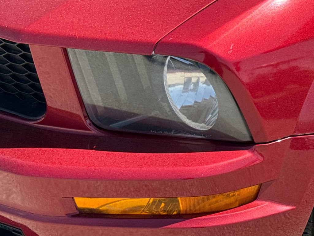 Used 2007 Ford Mustang Deluxe image 4