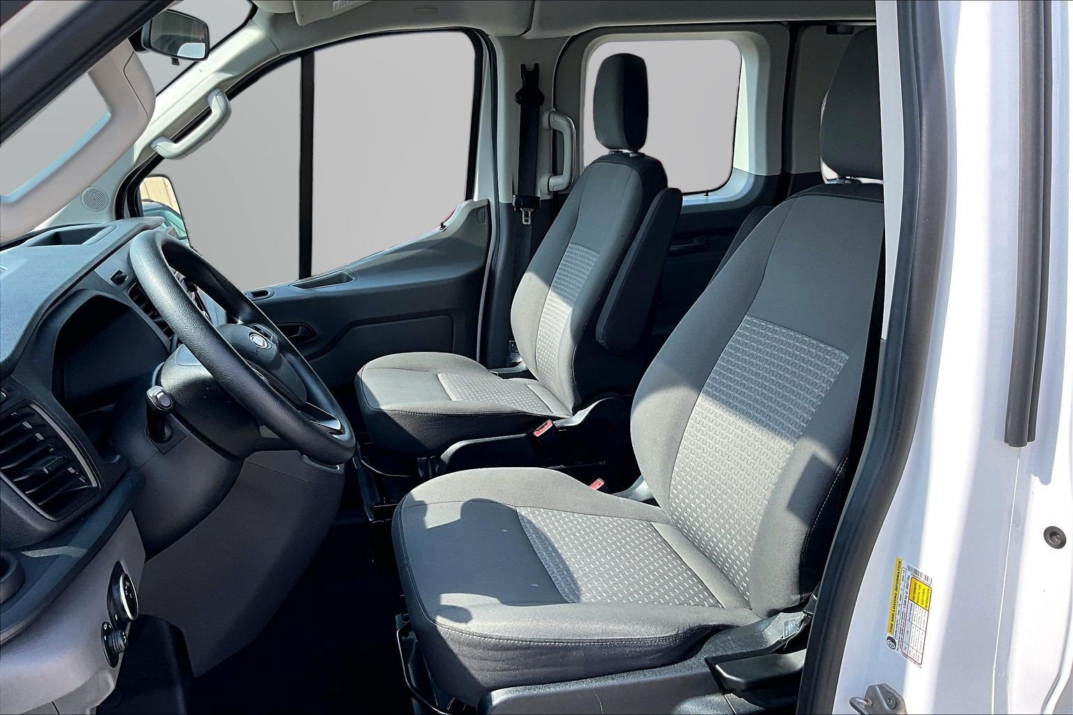 Used 2020 Ford Transit 350 XLT RWD image 16