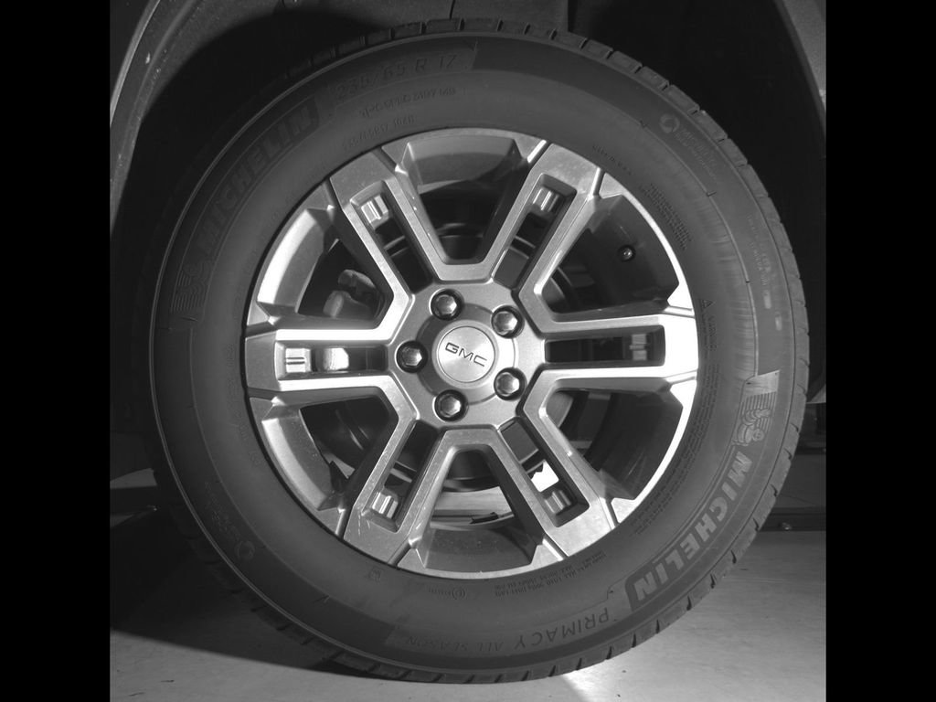 Used 2025 GMC Terrain Elevation FWD image 15