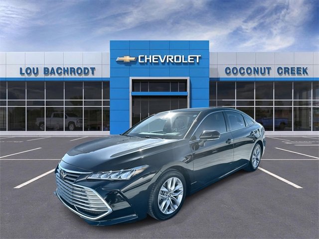 Used 2022 Toyota Avalon XLE w/ Moonroof Package image 4