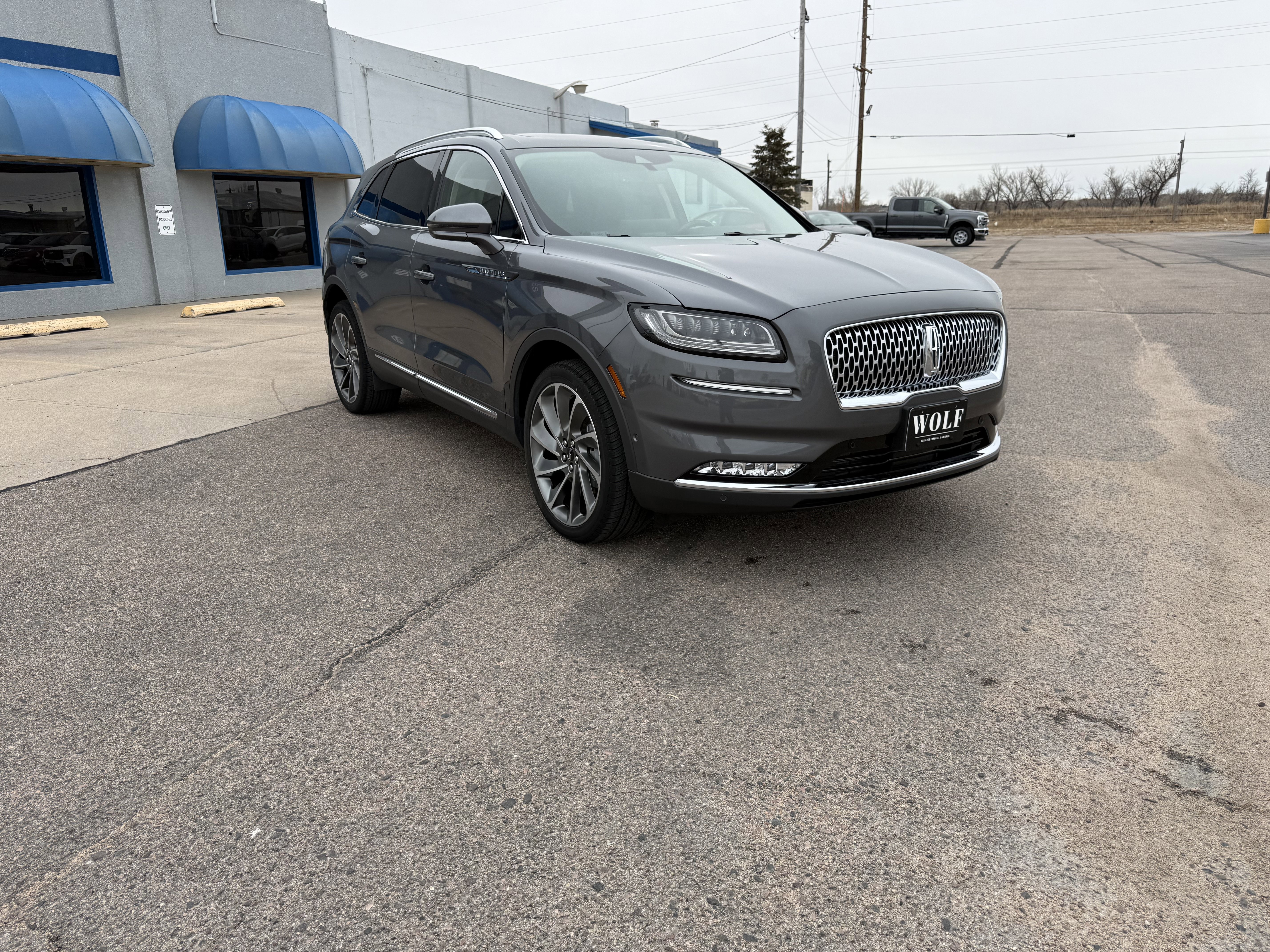 Used 2022 Lincoln Nautilus Reserve w/ Equipment Group 202A image 4