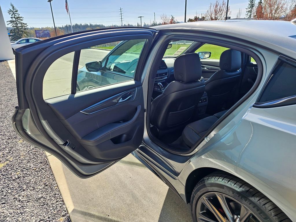 New 2026 Cadillac CT5 V image 15