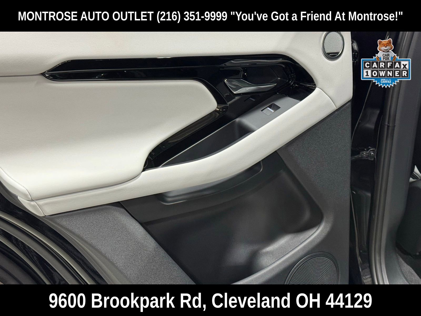 Used 2024 Land Rover Range Rover Evoque Dynamic SE image 33