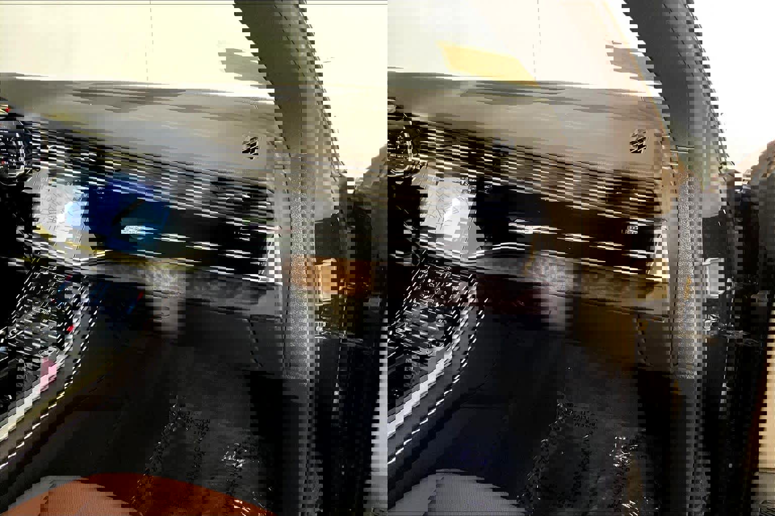 Used 2021 Audi Q8 Premium Plus w/ Premium Plus Package image 19