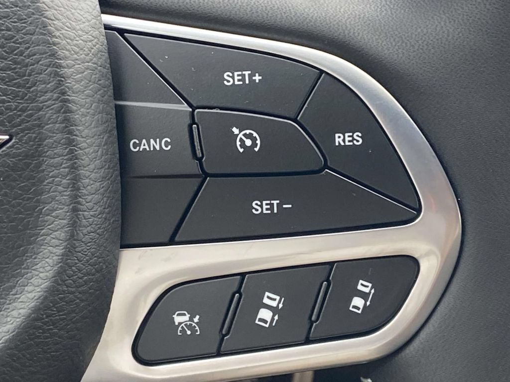 New 2026 Chrysler Pacifica Select FWD image 53