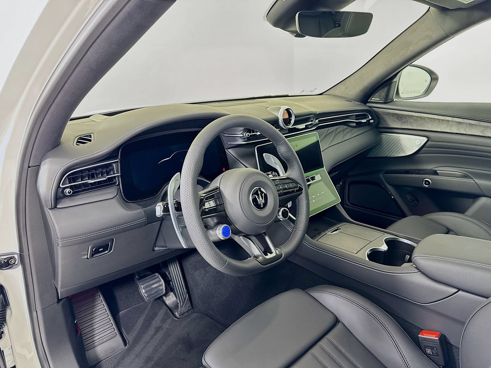 Used 2025 Maserati Grecale GT AWD/4WD image 10