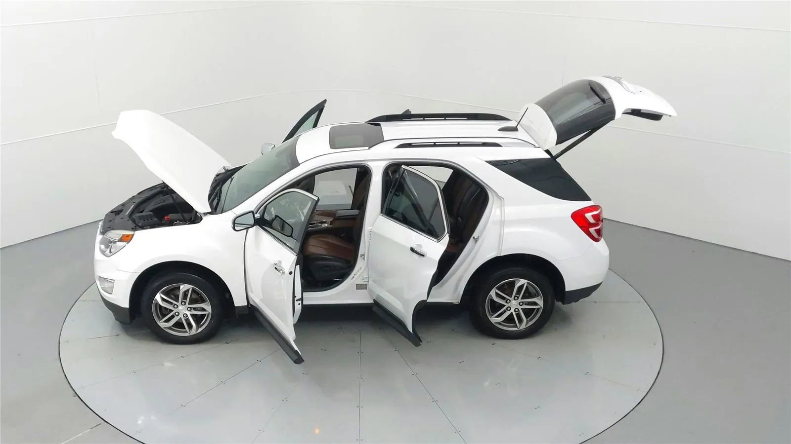 Used 2016 Chevrolet Equinox LTZ w/ Enhanced Convenience Package FWD image 47