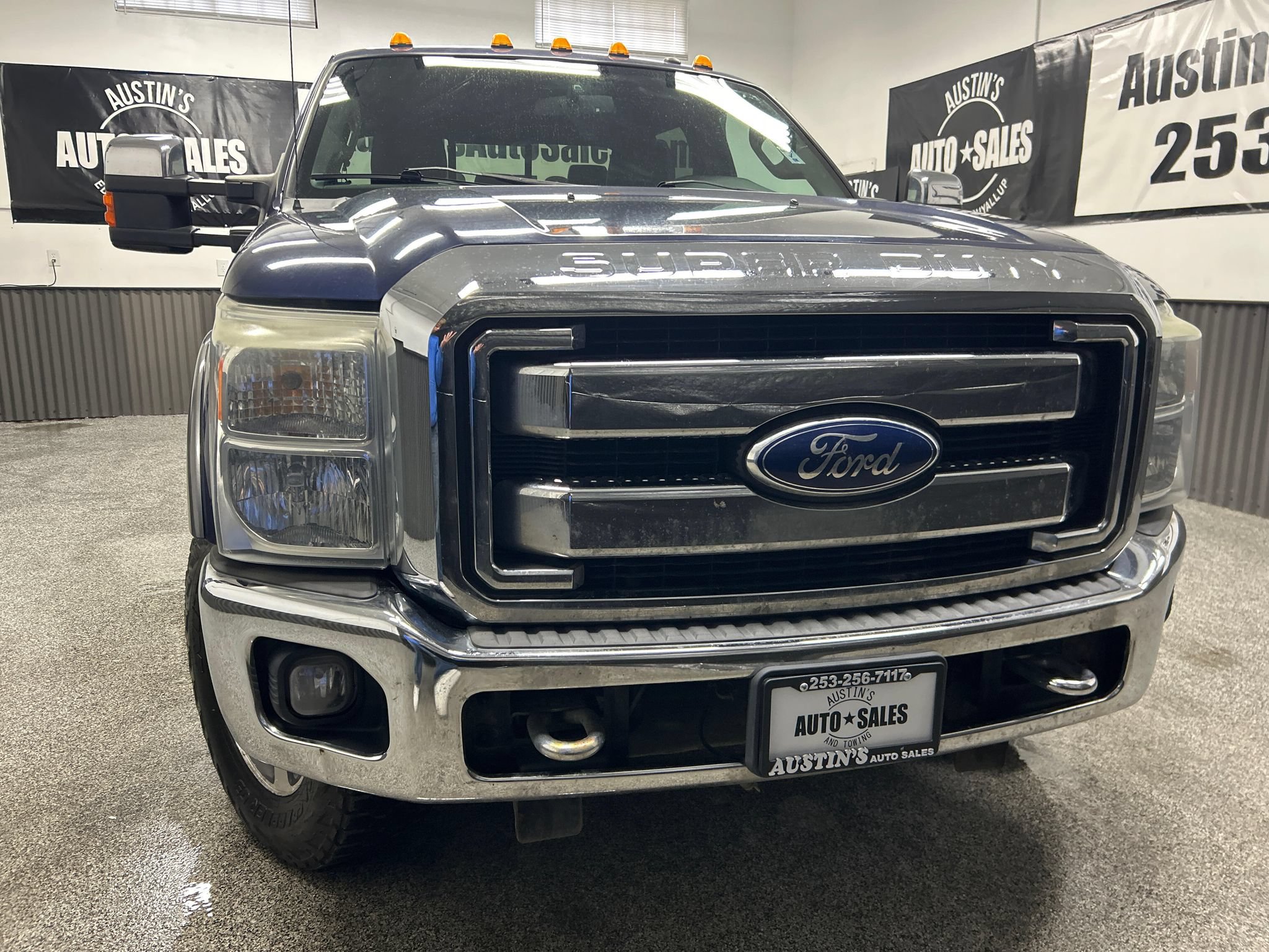 Used 2011 Ford F350 Lariat w/ Lariat Interior Pkg AWD/4WD image 2