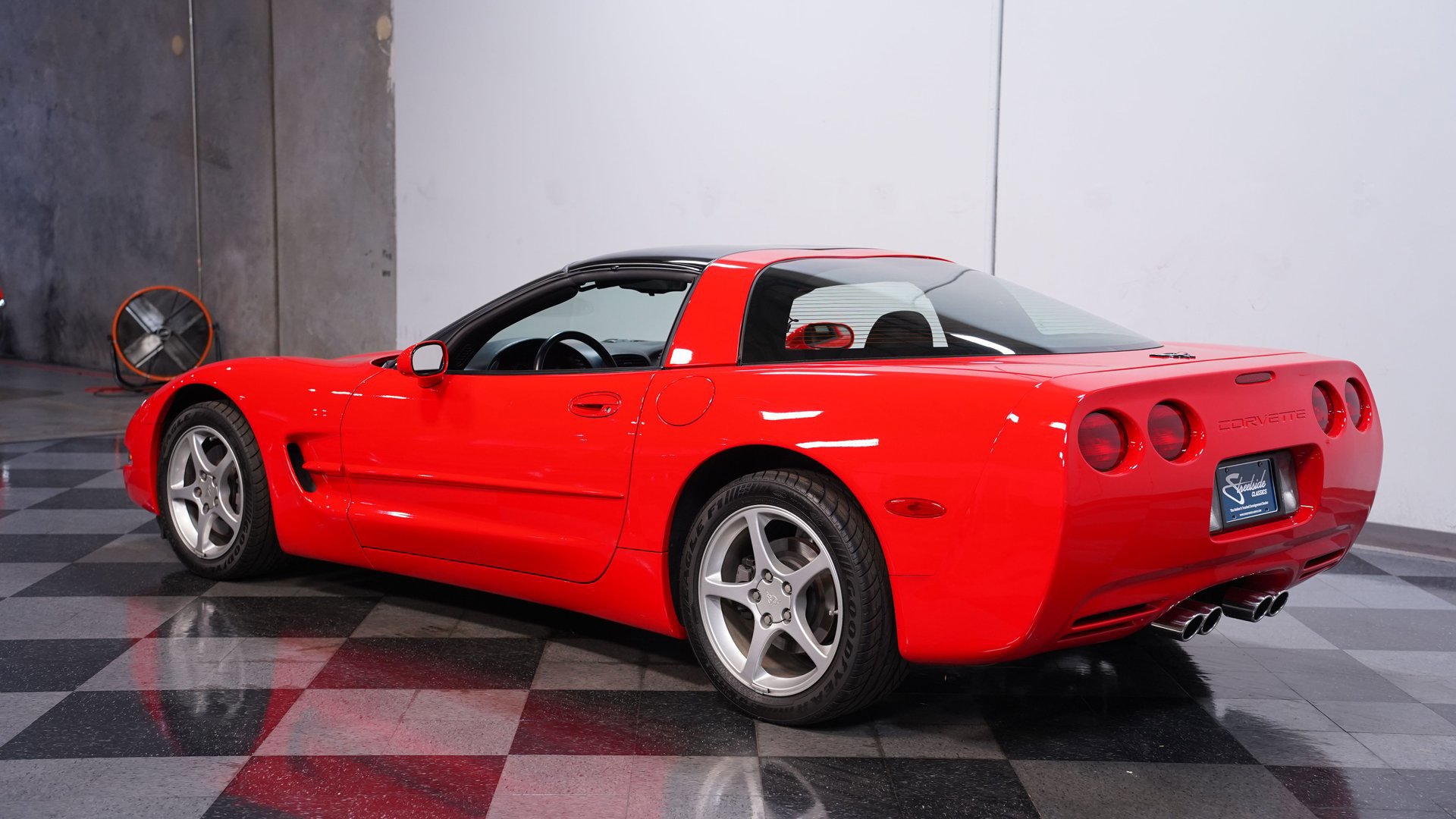 Used 2000 Chevrolet Corvette Coupe w/ Memory Pkg image 7