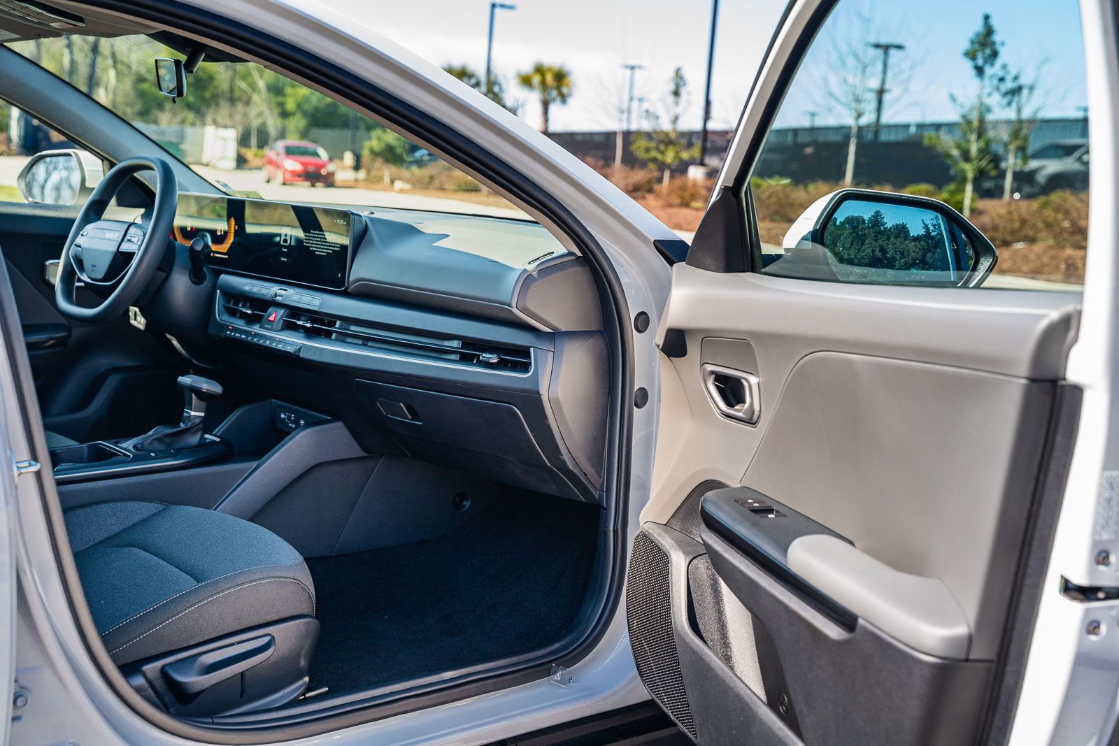 New 2026 Kia K4 LXS image 7