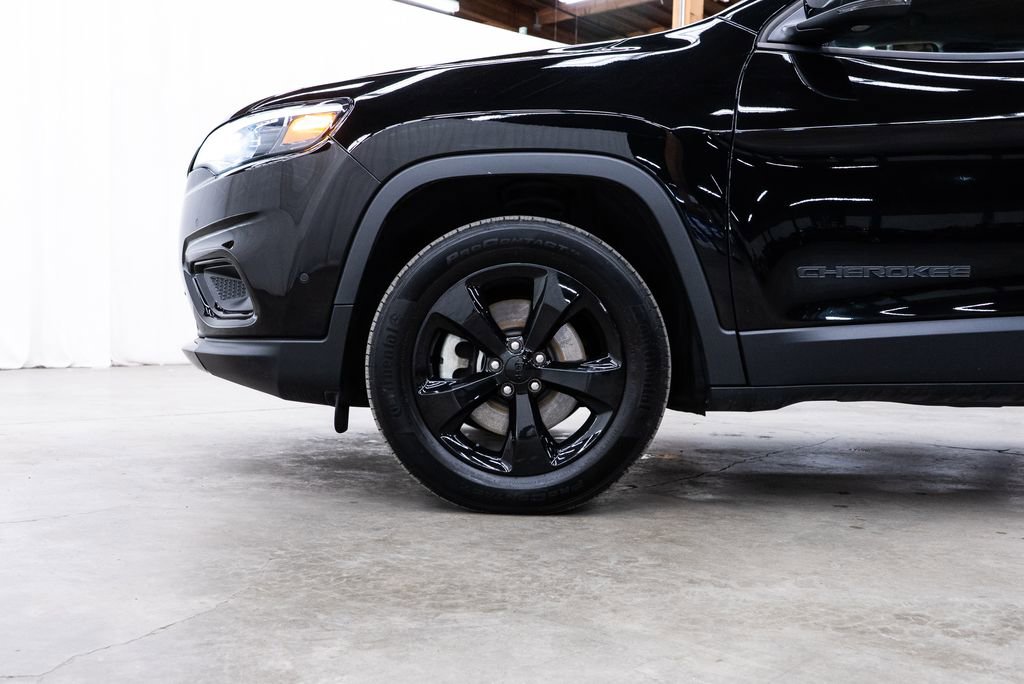 Used 2023 Jeep Cherokee Altitude Lux AWD/4WD image 7
