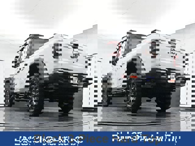 Used 2024 Jeep Gladiator Mojave w/ Technology Group image 31