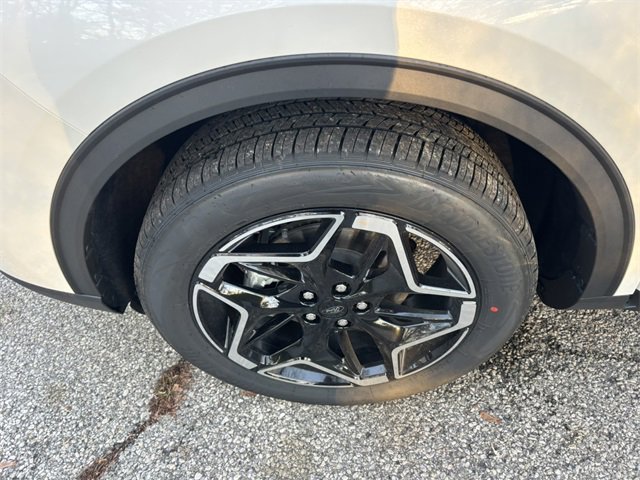 New 2026 Ford Escape Platinum w/ Premium Technology Package image 34