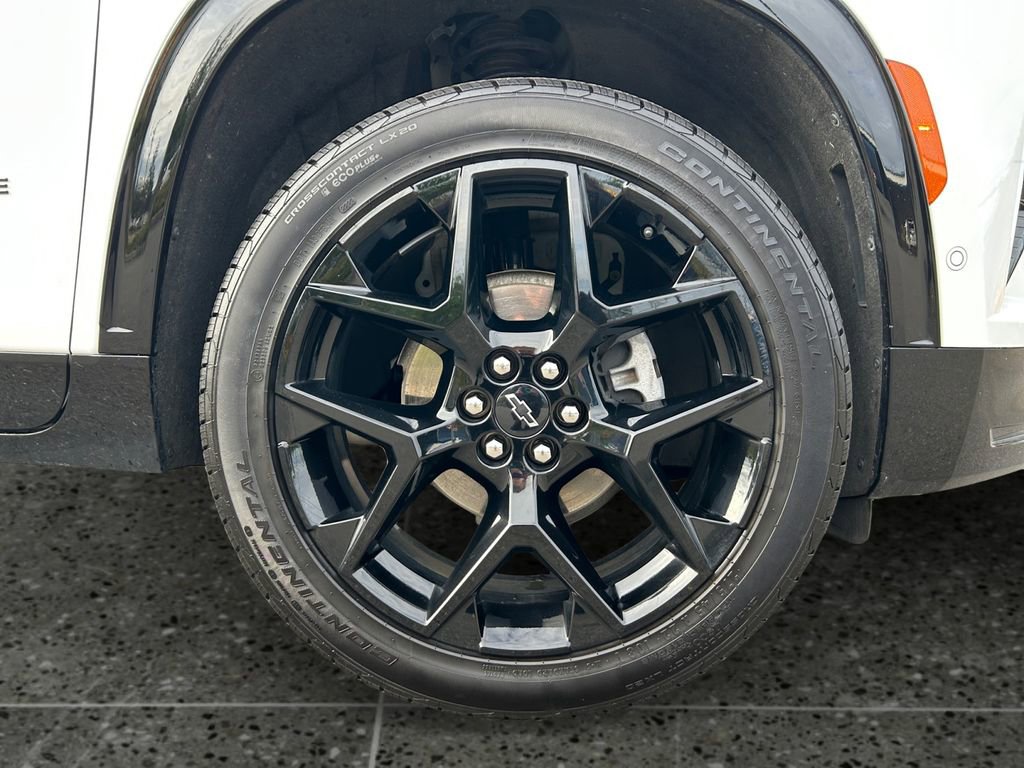Used 2024 Chevrolet Traverse RS image 9