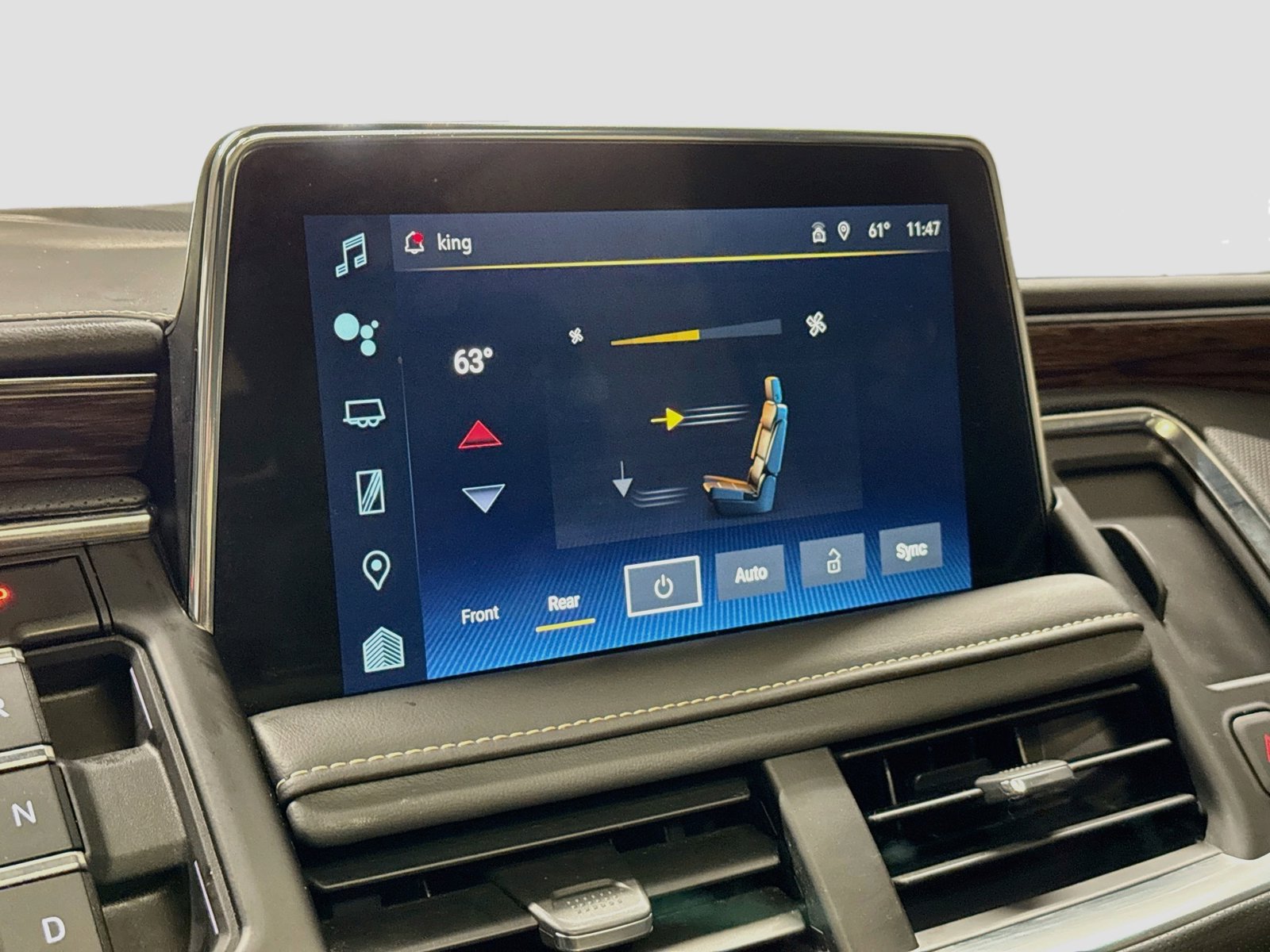 Used 2023 Chevrolet Tahoe Premier AWD/4WD image 19