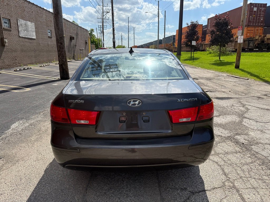 Used 2009 Hyundai Sonata GLS image 4
