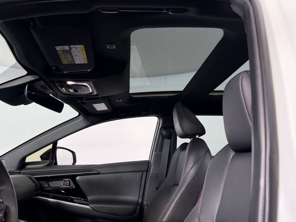 Used 2025 Toyota bZ4X AWD image 23