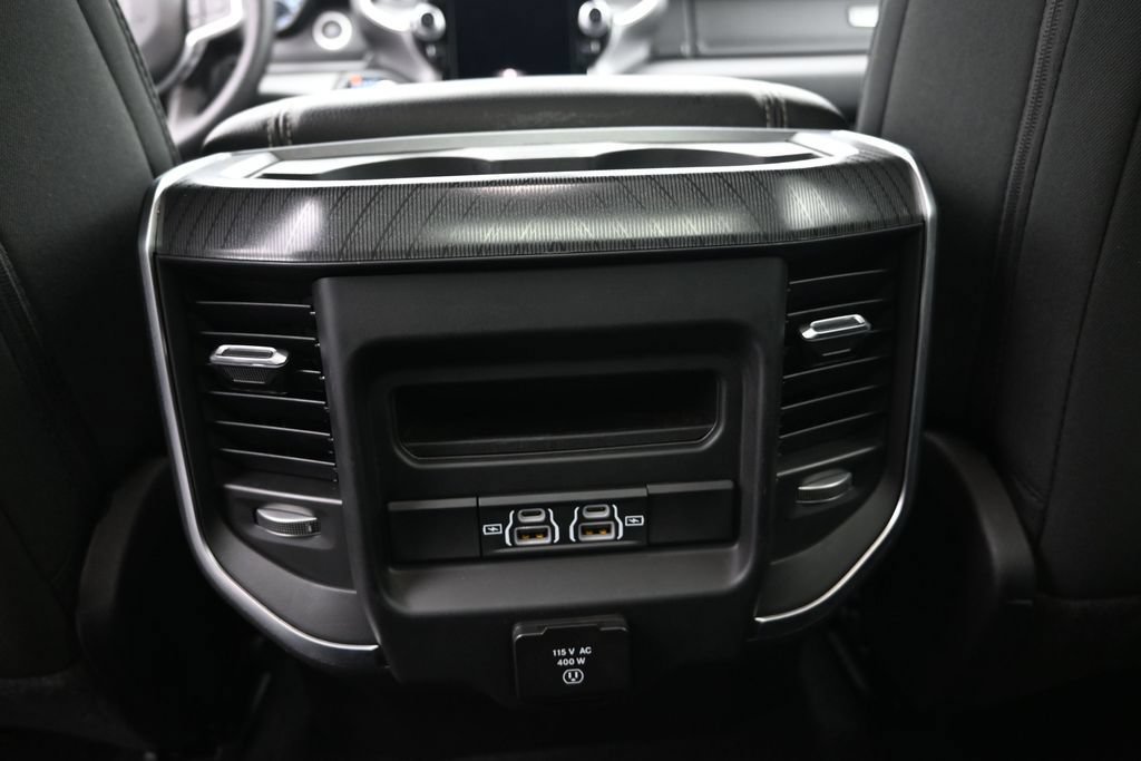 Used 2025 RAM 1500 Big Horn AWD/4WD image 17