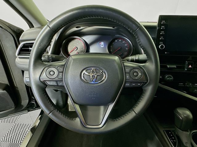 Certified 2022 Toyota Camry XSE FWD image 13