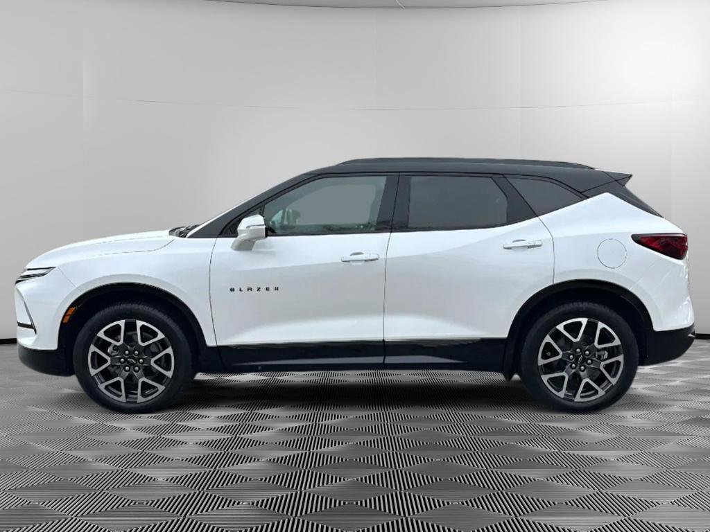 Used 2025 Chevrolet Blazer RS w/ Enhanced Convenience Package image 5