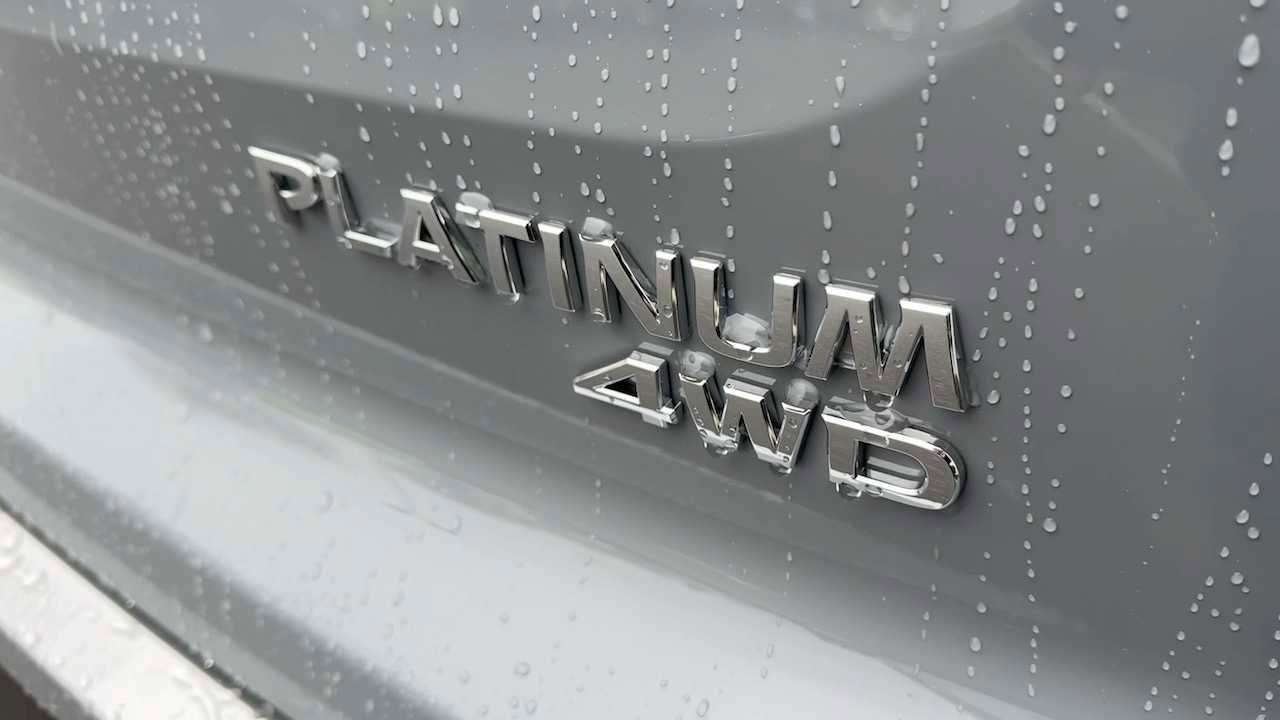 New 2025 Nissan Pathfinder Platinum w/ Cargo Package image 8