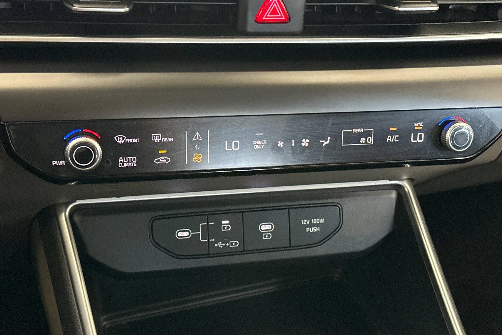 Used 2026 Kia Carnival LXS FWD image 24