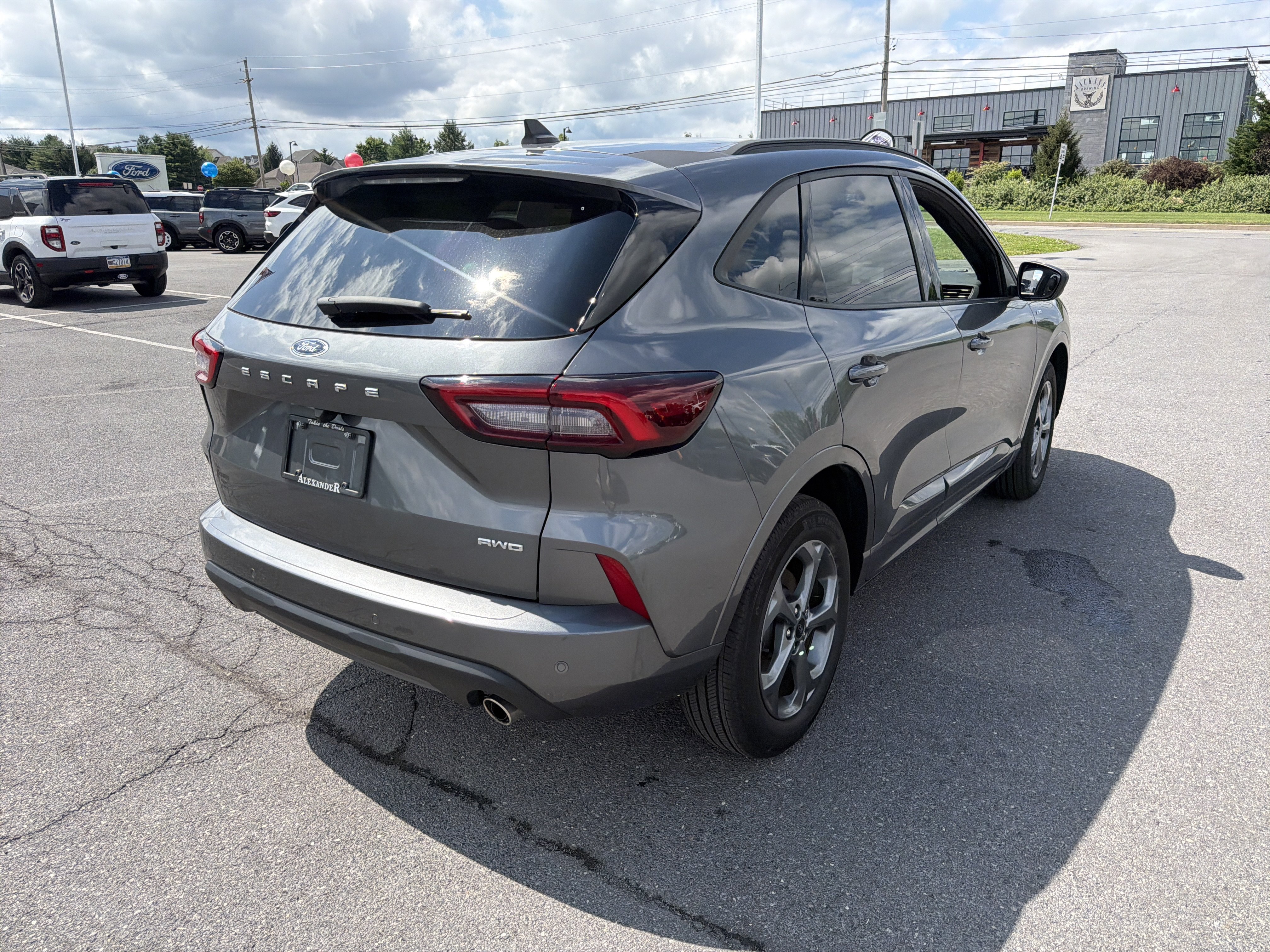 Used 2023 Ford Escape ST-Line w/ Tech Pack #1 AWD/4WD video 3