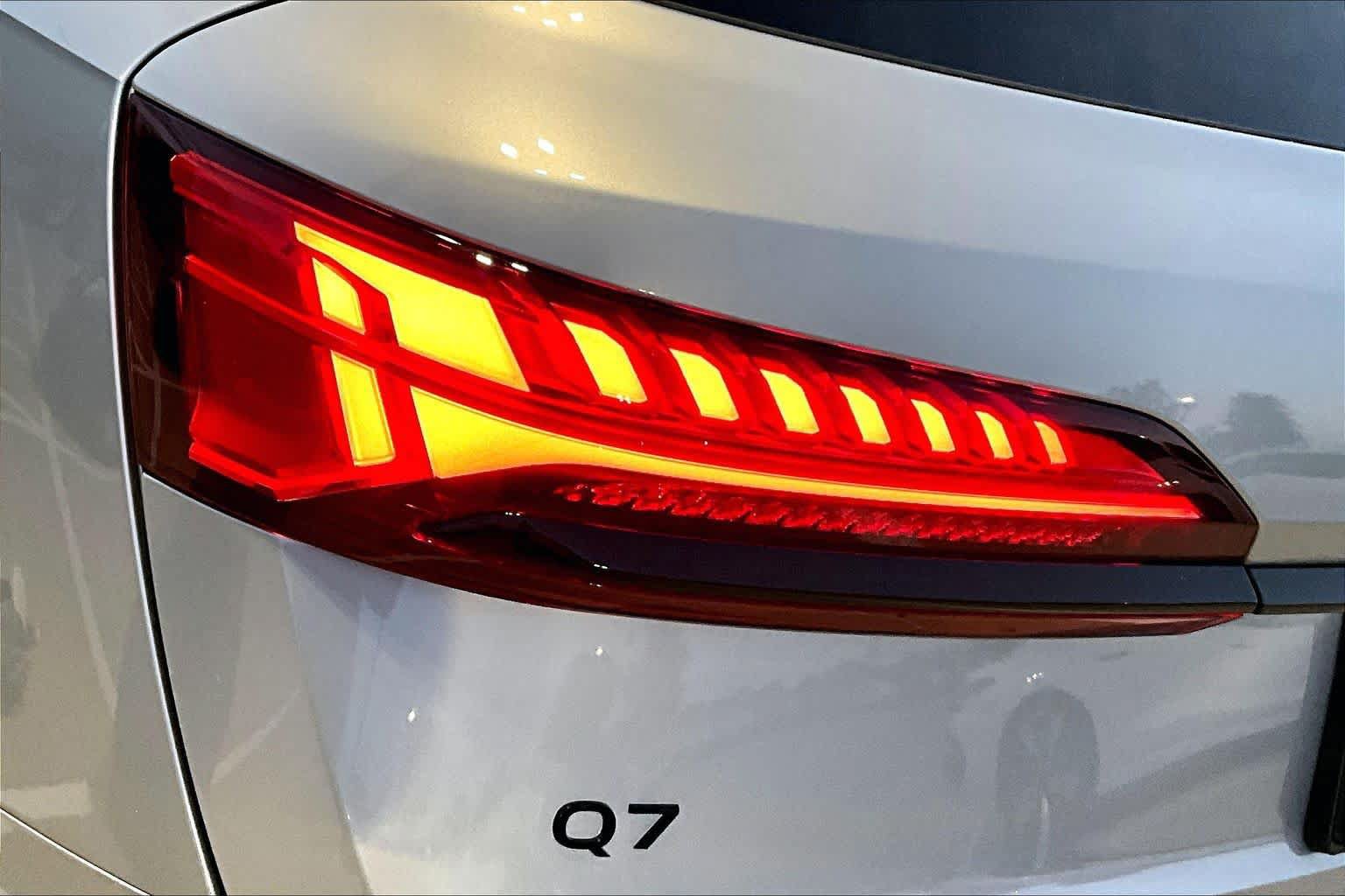 New 2026 Audi Q7 2.0T Premium AWD/4WD image 14