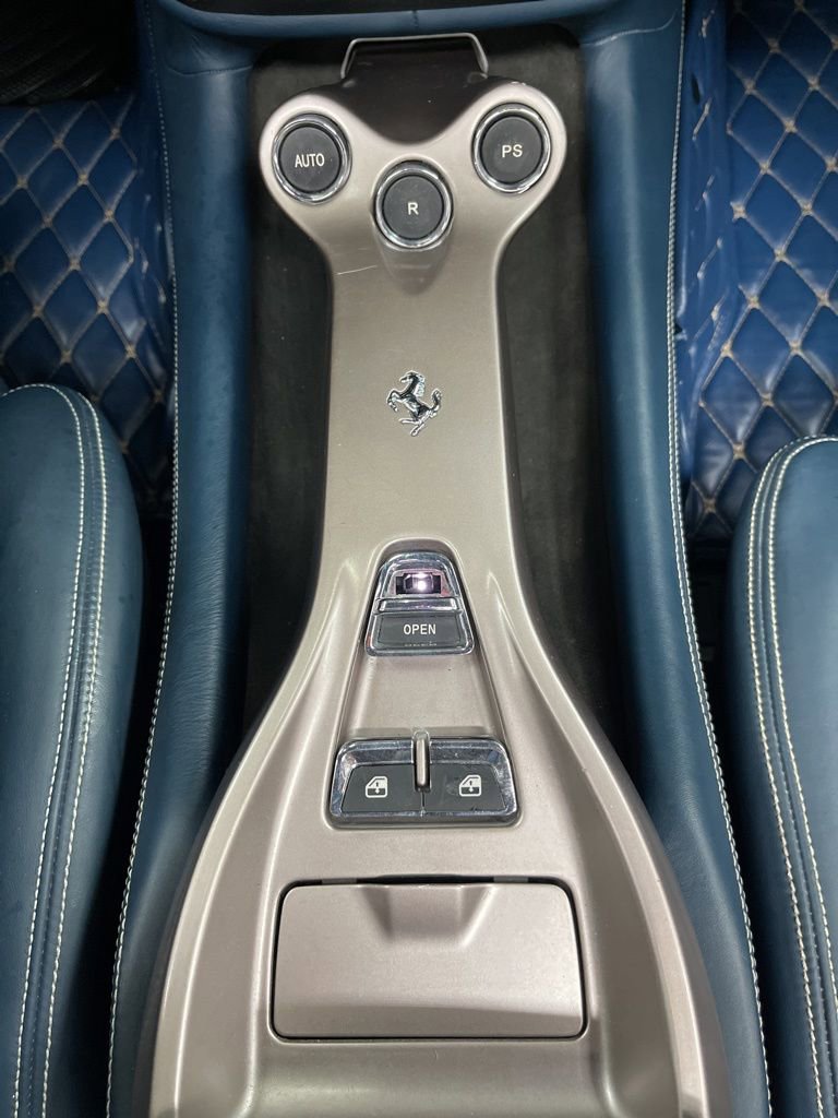 Used 2012 Ferrari California RWD image 27