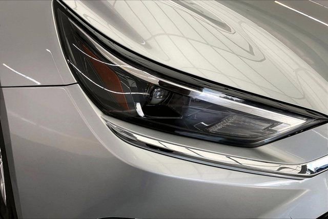Used 2025 Toyota Grand Highlander AWD image 29