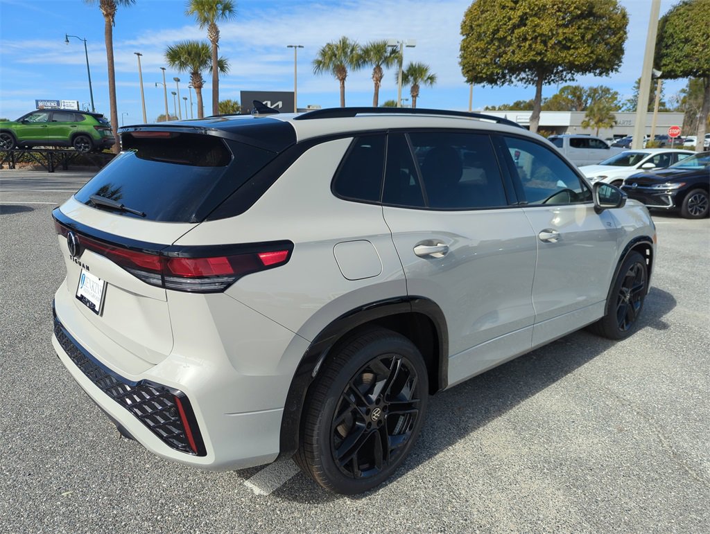 New 2026 Volkswagen Tiguan SE R-Line image 6