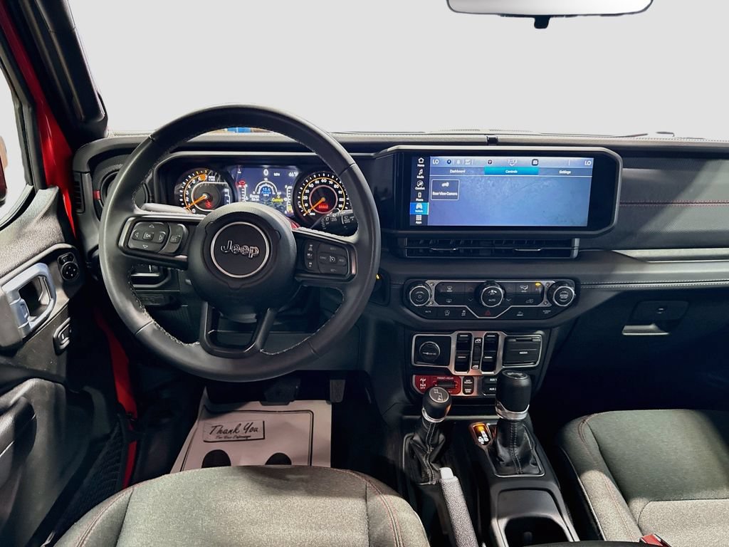Used 2025 Jeep Wrangler Unlimited Rubicon AWD/4WD image 20