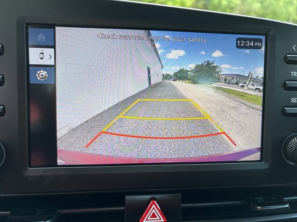 Used 2025 Hyundai Elantra Sport image 11