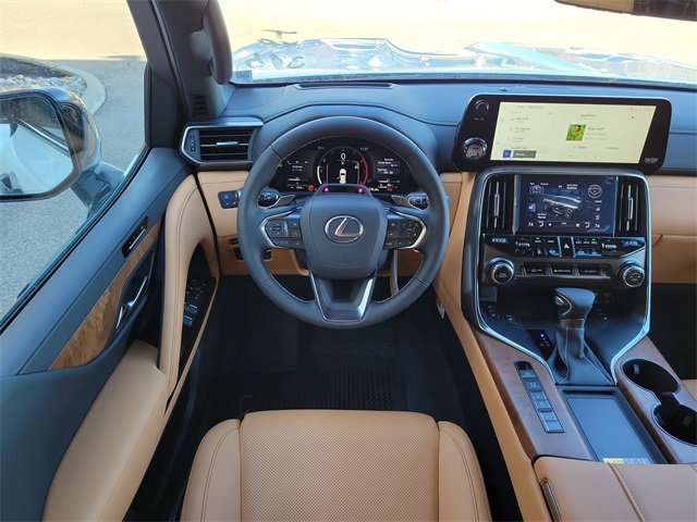 New 2025 Lexus LX 600 4WD w/ Premium Package image 10