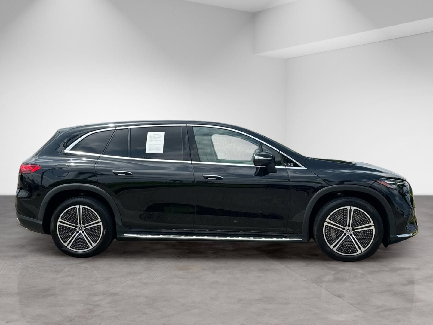 Used 2023 Mercedes-Benz EQS 450+ 4MATIC SUV image 8