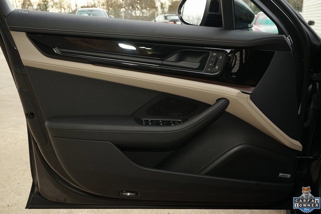 Used 2025 Porsche Panamera 4 image 26