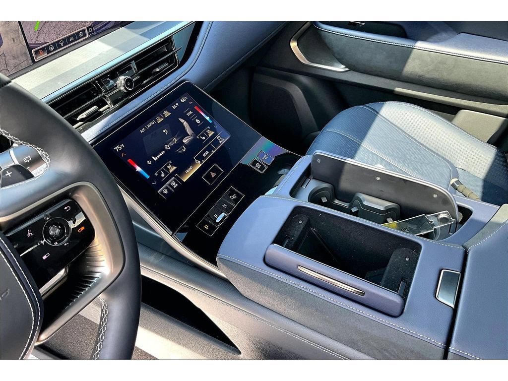 Used 2026 INFINITI QX80 4WD w/ Sport Exterior Package image 19
