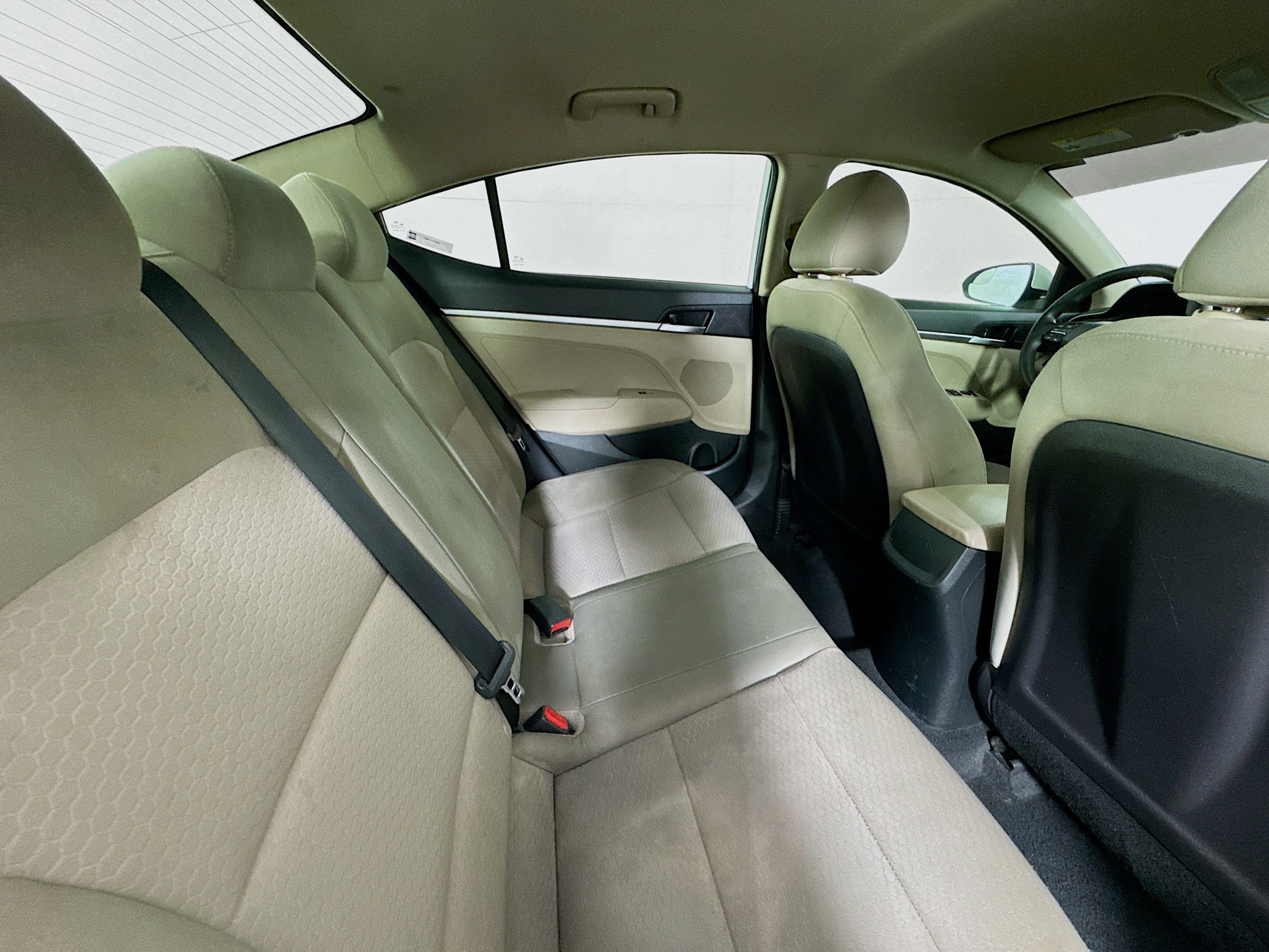 Used 2019 Hyundai Elantra SE FWD image 24