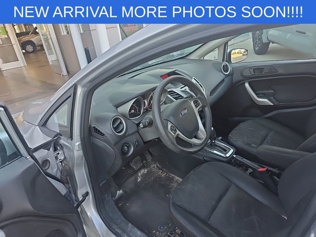 Used 2012 Ford Fiesta SE FWD image 6