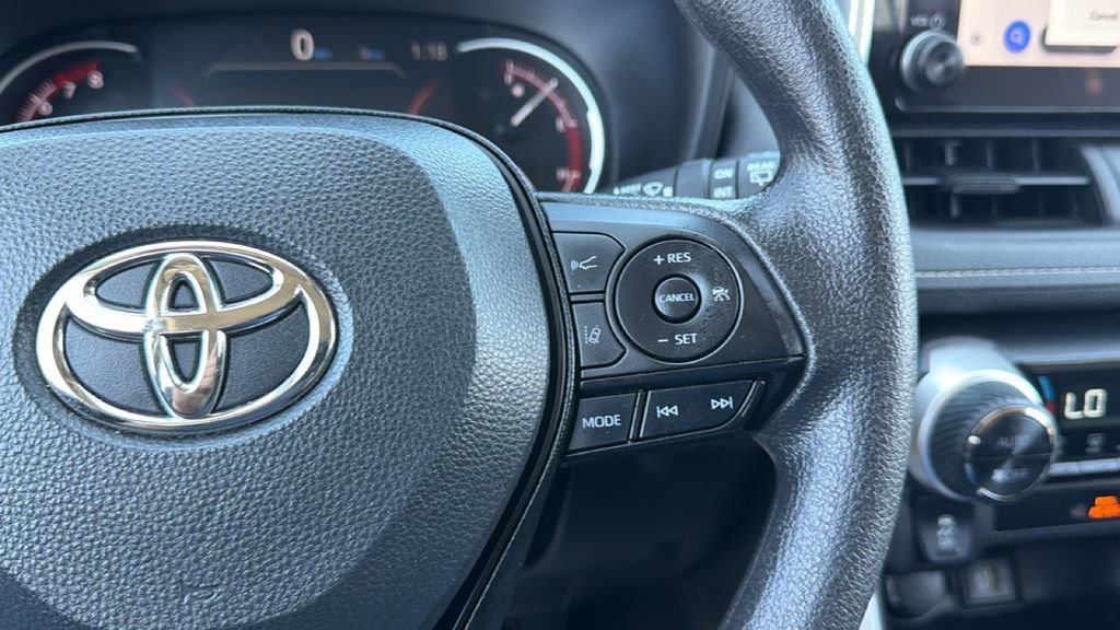 Certified 2025 Toyota RAV4 XLE image 27