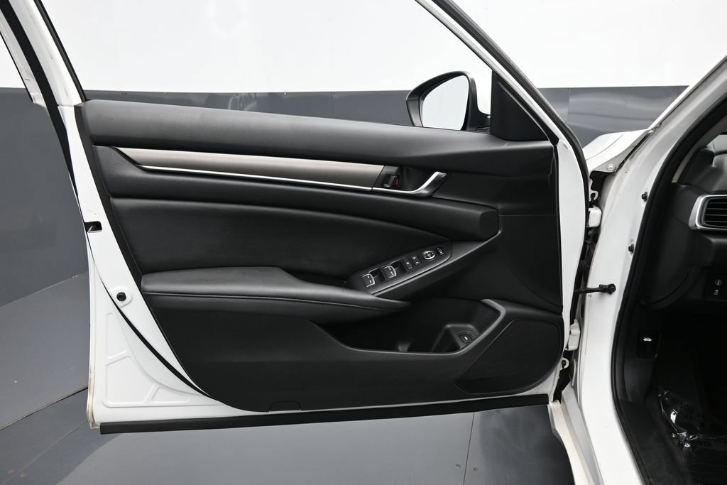 Used 2020 Honda Accord LX image 18