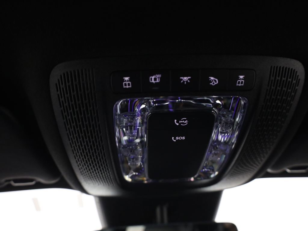 Certified 2025 Mercedes-Benz GLB 250 4MATIC image 33