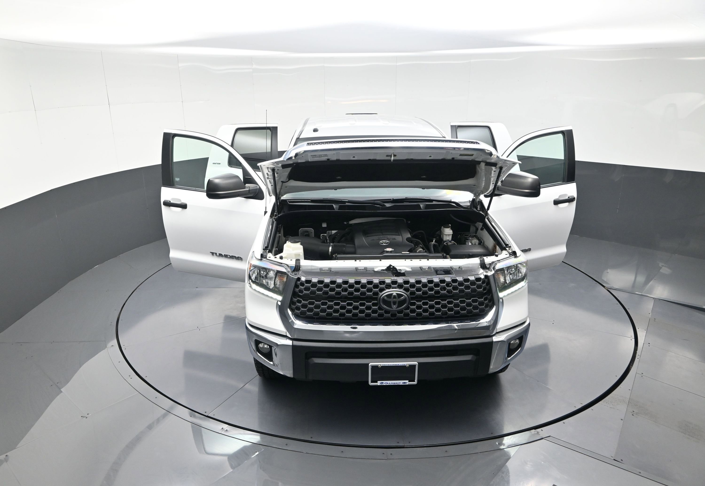 Used 2018 Toyota Tundra SR5 image 12