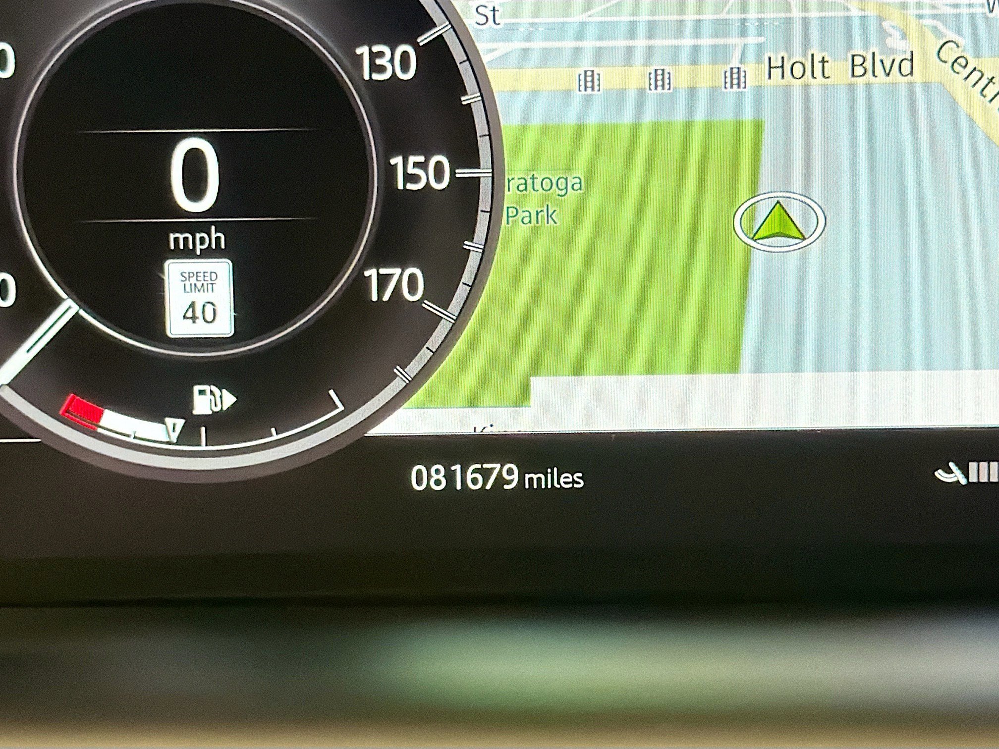 Used 2020 Land Rover Discovery Sport SE image 8