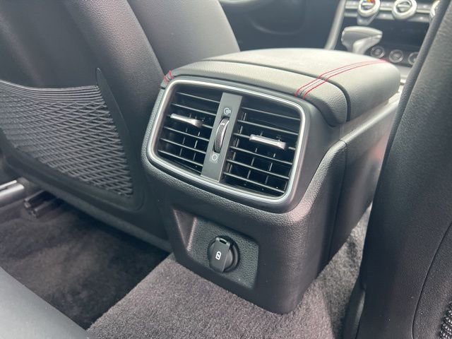 Used 2023 Genesis G70 3.3T w/ Sport Advanced Package image 28