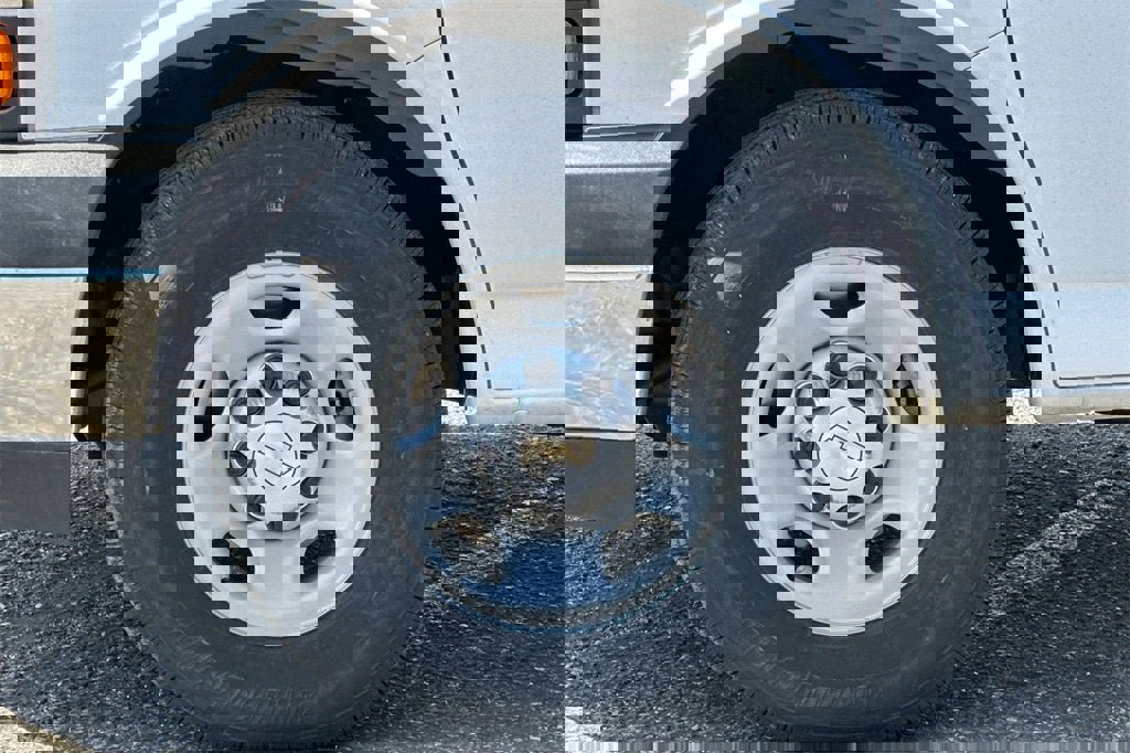 New 2024 Chevrolet Express 3500 w/ Power Convenience Package image 23