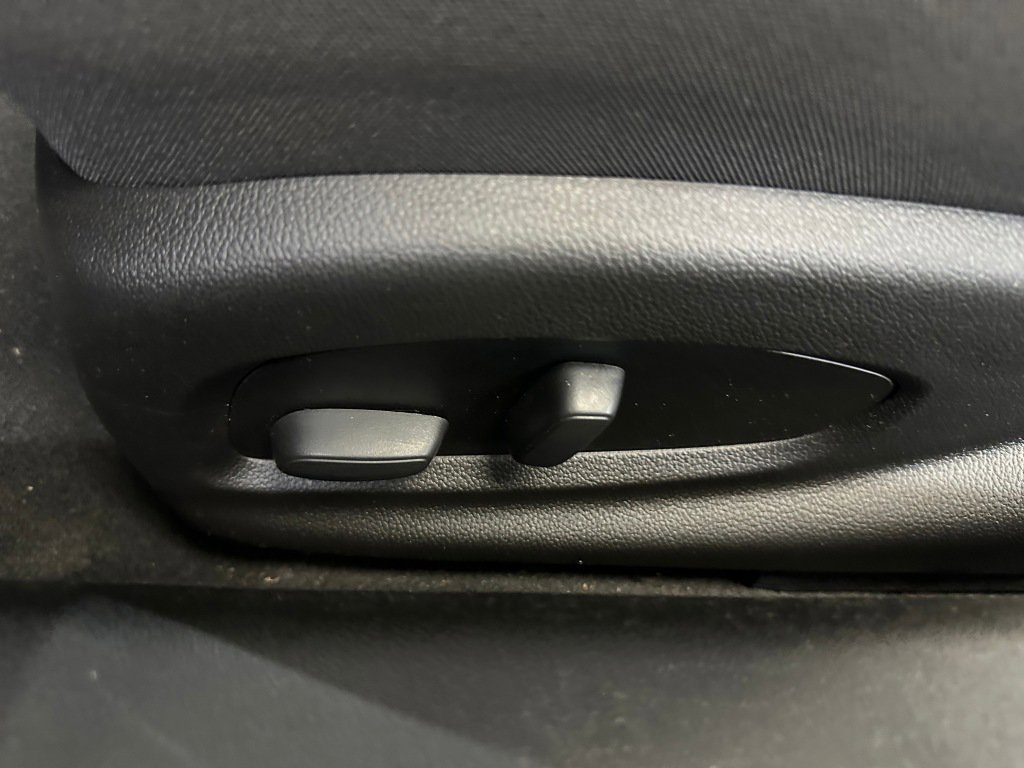 Certified 2024 Chevrolet Camaro LT w/ Design Package 3 image 6