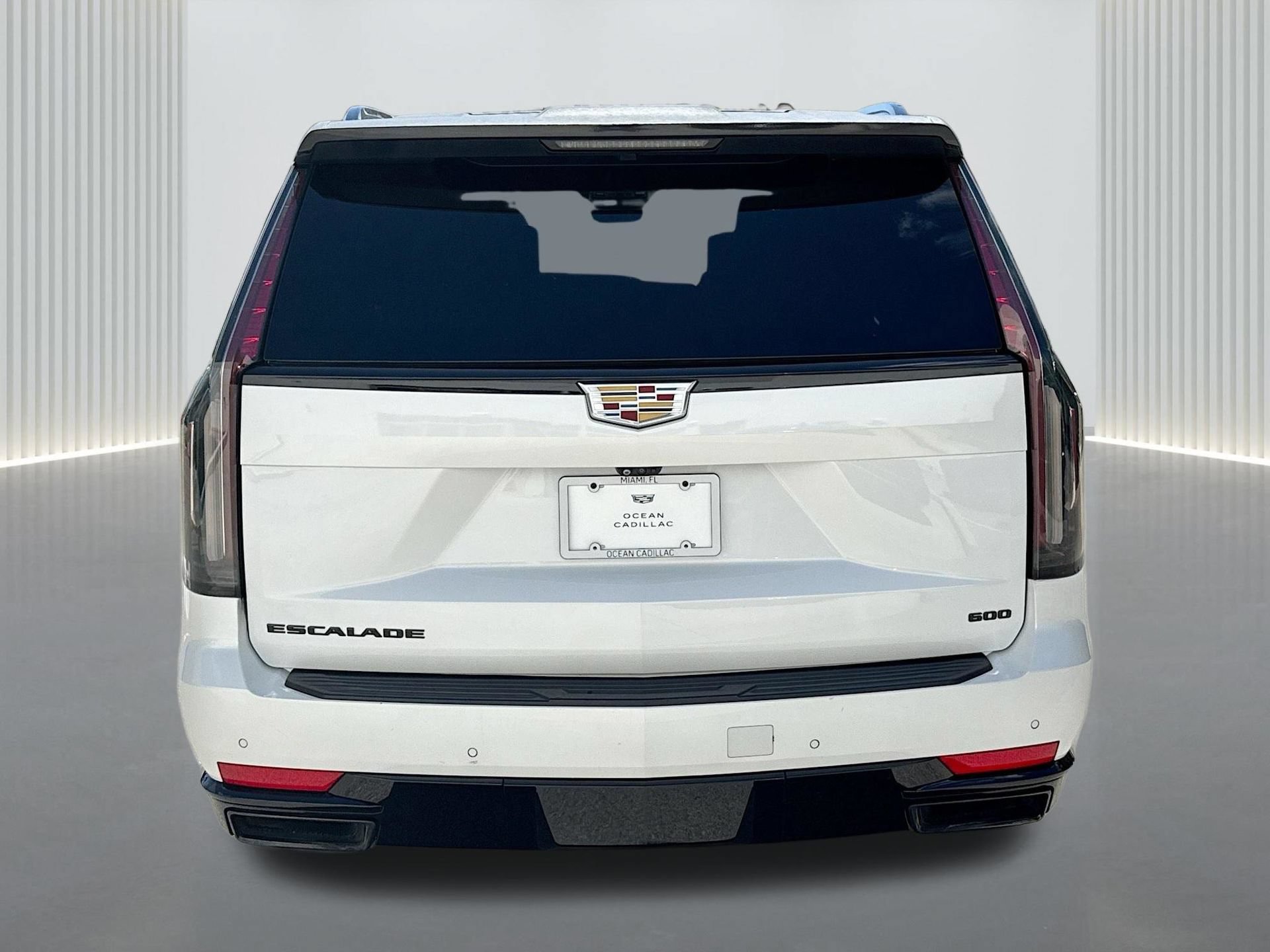 Used 2022 Cadillac Escalade ESV Sport Platinum AWD/4WD image 4