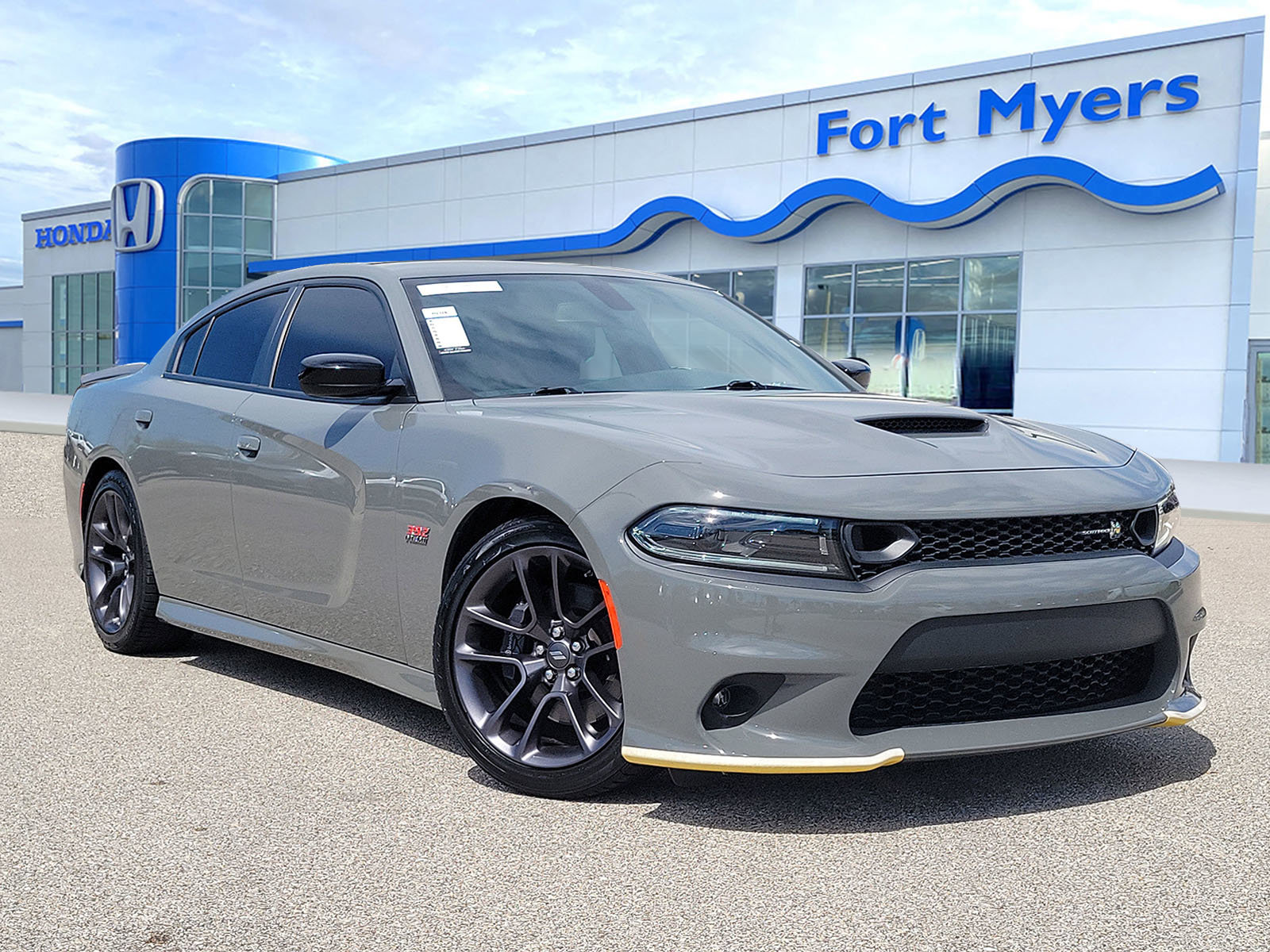 Used 2023 Dodge Charger Scat Pack image 1